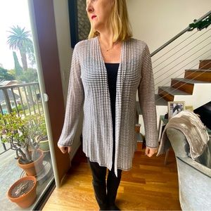 Eileen Fisher Light sweater size Small. Black&White